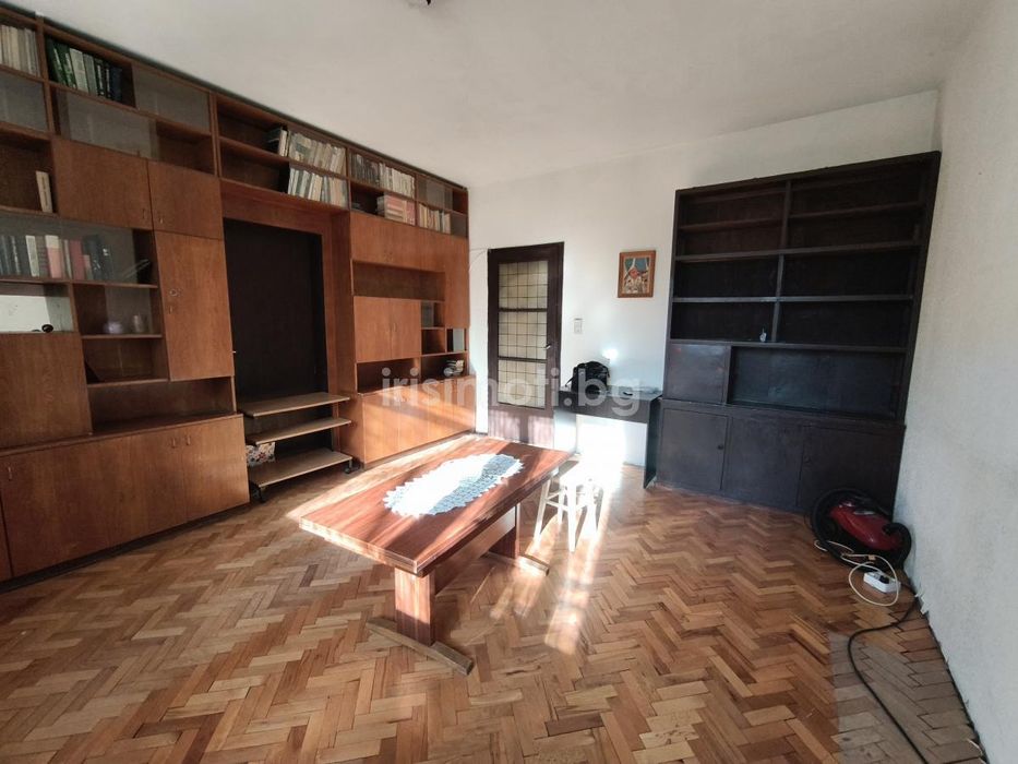 Под наем тристаен, €400, 120кв.м. в Яворов