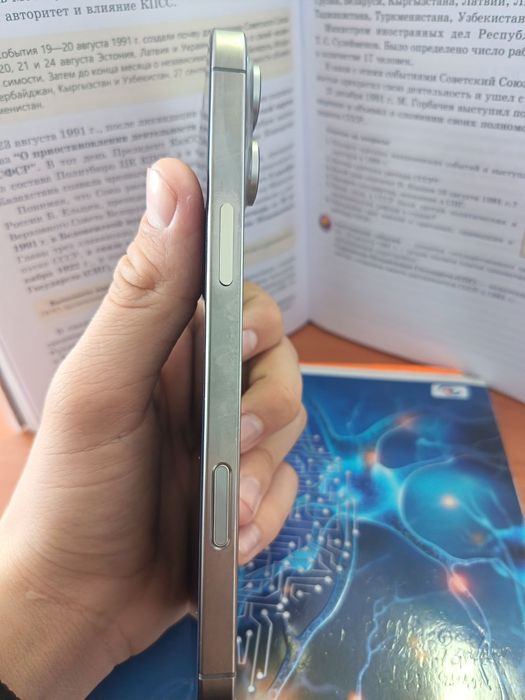 IPhone 16pro Mac 1024gb