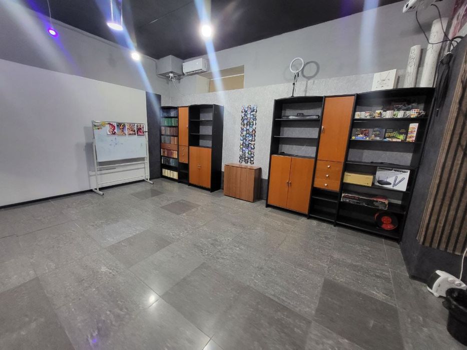 Продам ком.помещение Батыс 2