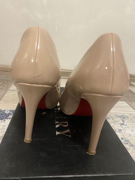 Туфли «лодочки» (высота каб. 10см)