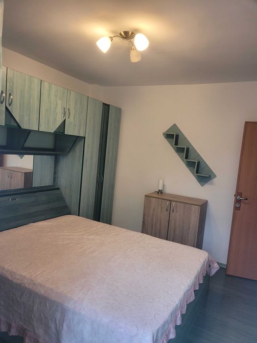 Colega de apartament langa Mc Donalds Colentina