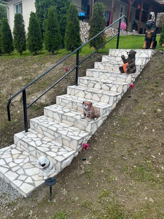 Piatra rotunjita thassos alb bolovani gradina  pasi Japanezi gri