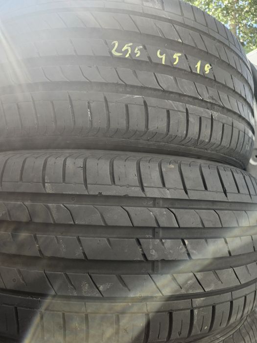 Гуми 255/45/19 дот19