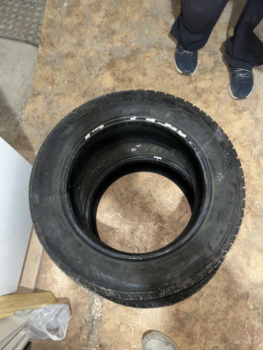Зимние 2 шины 205/60R16