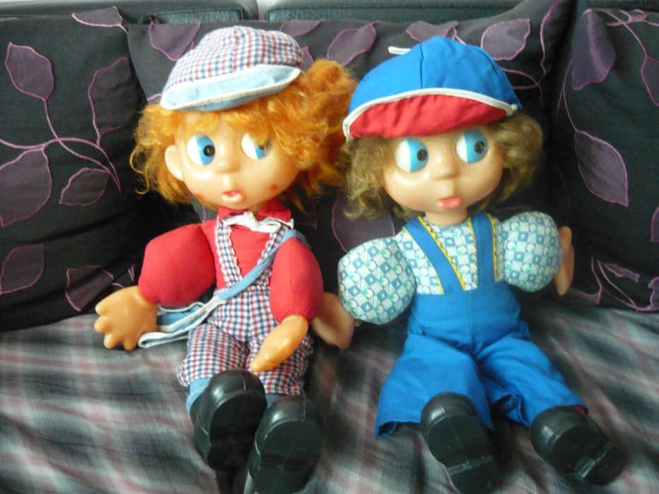 Стари кукли Антошка