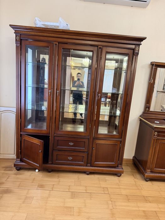 Продам стенку и комод