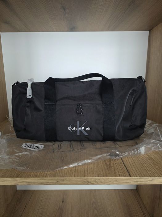 Спортен сак Calvin Klein нов оригинален