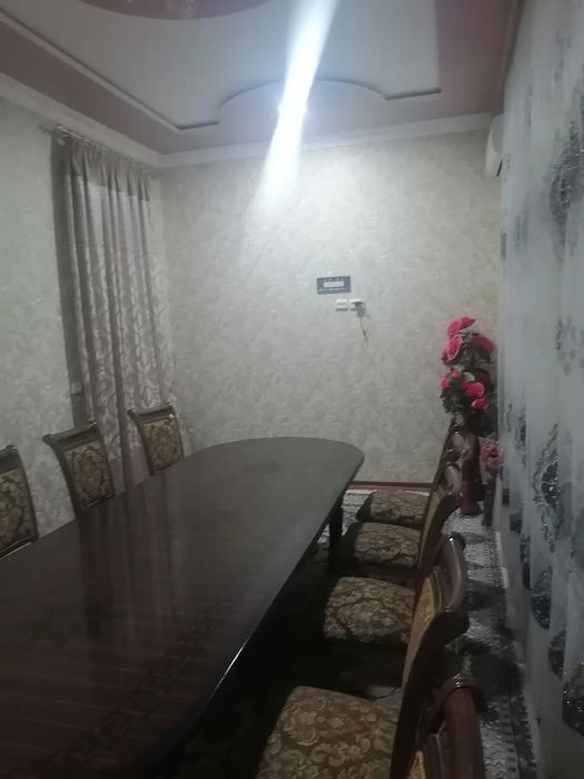 Ховли сотилади шахардан бобур махалла