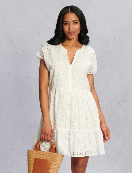 Рокля с английски бродерия/рокля по тялото / златиста рокля /бордо