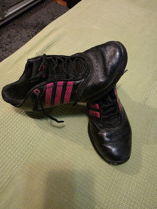 Adidasi adidas mar 39 1/3 model deosebit