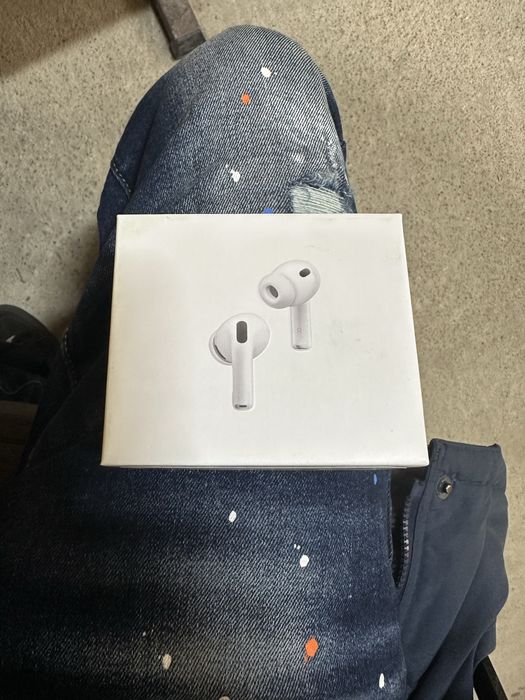 Air pods Pro 3 -ca noi ,desfacute doar pentru verificare