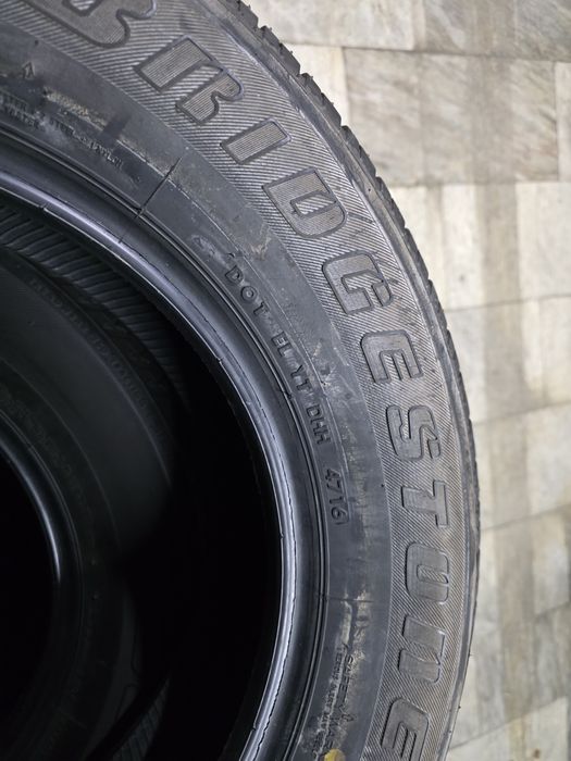 2бр летни гуми 205 70 15 - Bridgestone