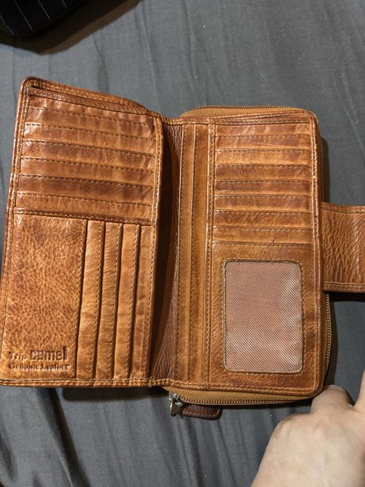 Портмоне от камилска кожа