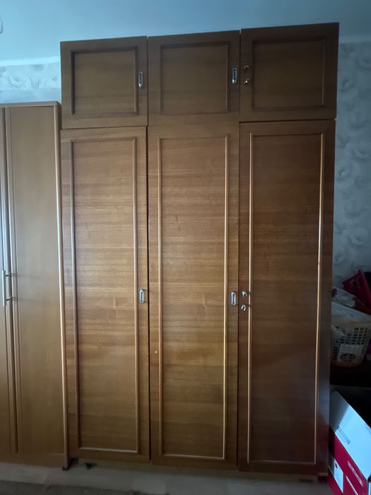 Продается шкаф на фото