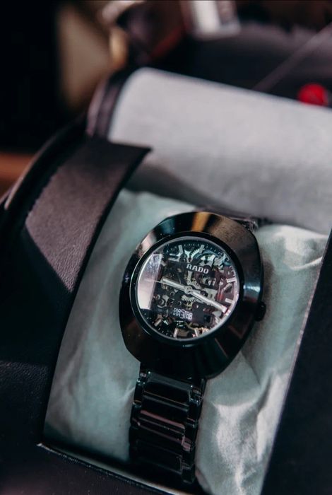 Продам часы RADO