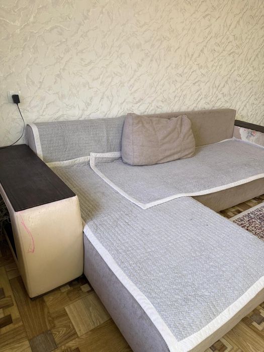 Диван б/у продаем