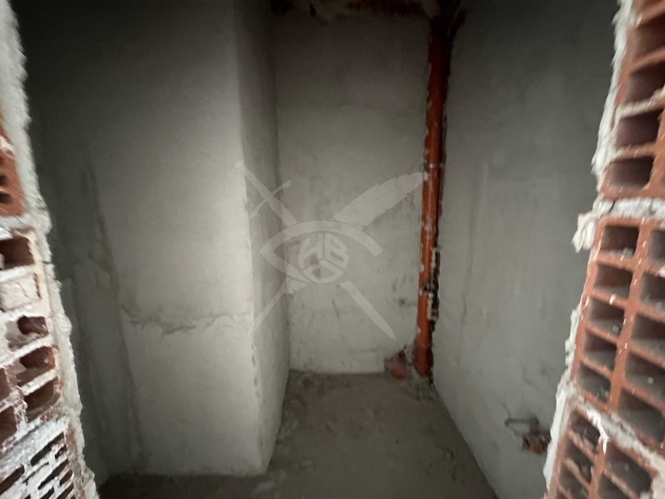 Продава се Многостаен апартамент в Пловдив, Център - 175 кв.м за 2000 €/кв.м - Снимка #3