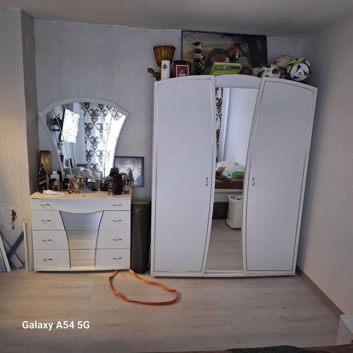 Мебели в отлично състояние