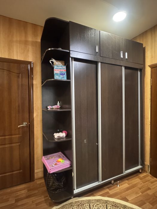 Шкаф купе продаю