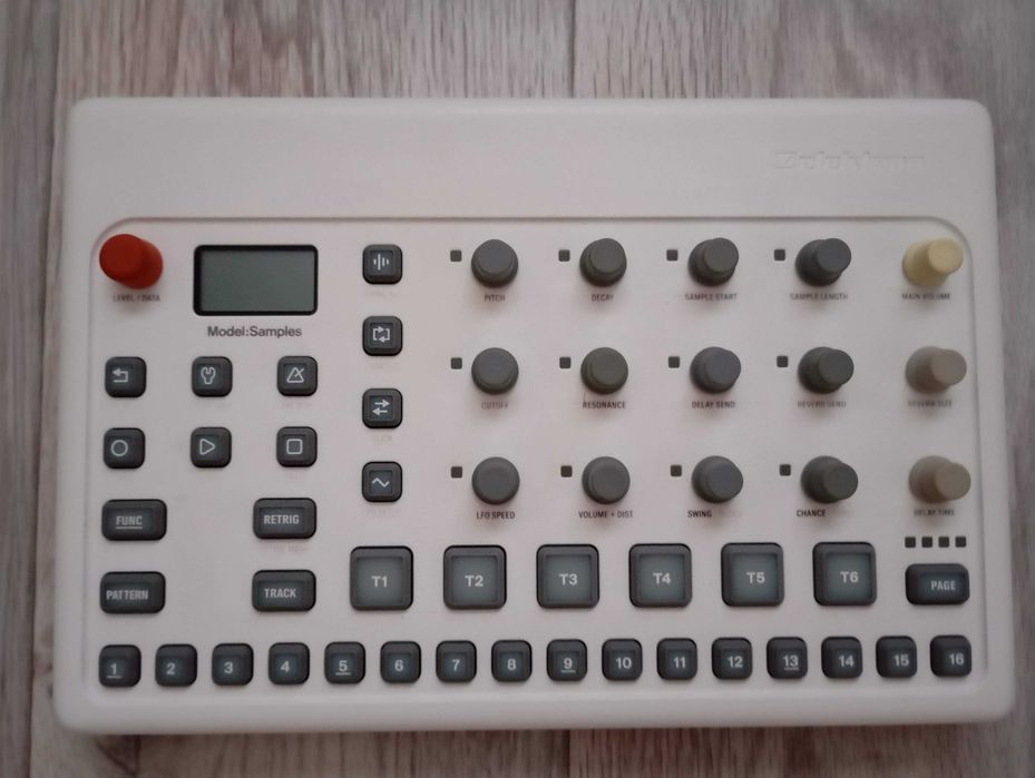 Elektron Model:Samples  Сэмплерный грувбокс