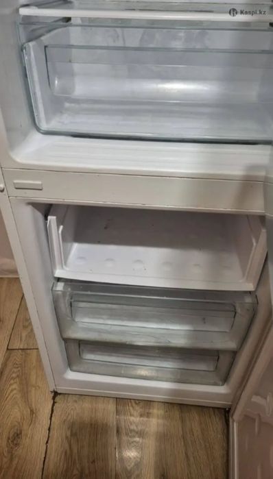 Продам холодильник samsung. 35000. Торг.