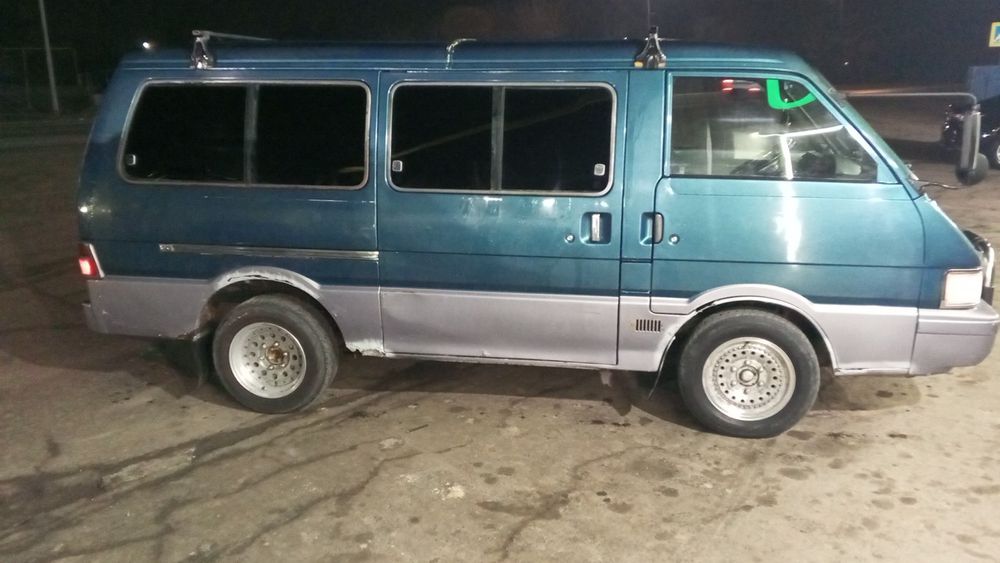 Продам крепкий микроавтобус