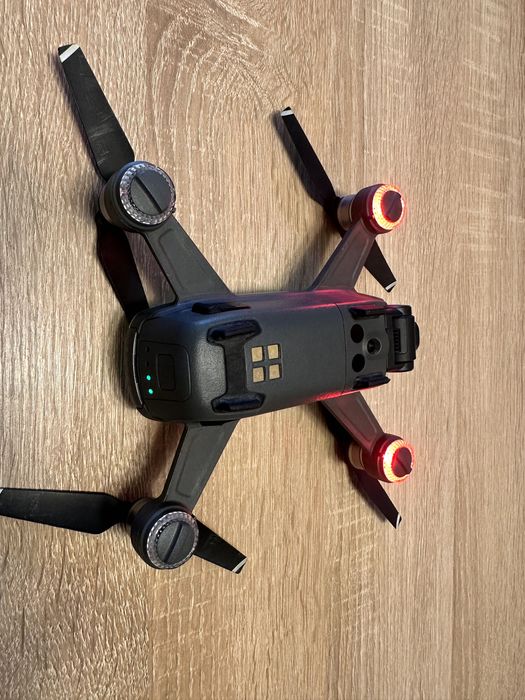 Drona DJI Spark  WiFi 2.4 GHz Camera 12MP 1080p GPS  3 Baterii