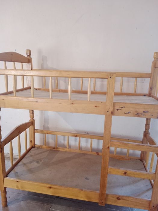 Икки каватли болалар кровати