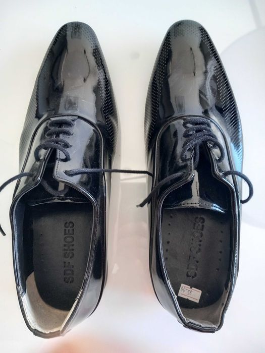 Мъжки обувки от изкуствена кожа