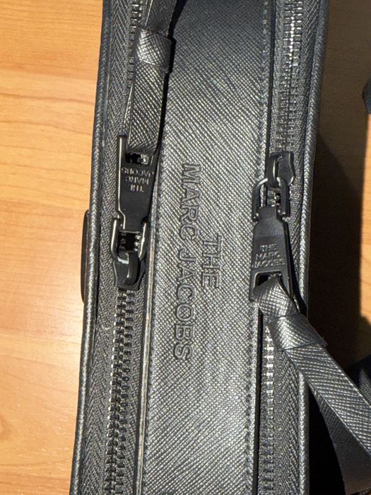 Geanta de umar neagra Marc Jacobs