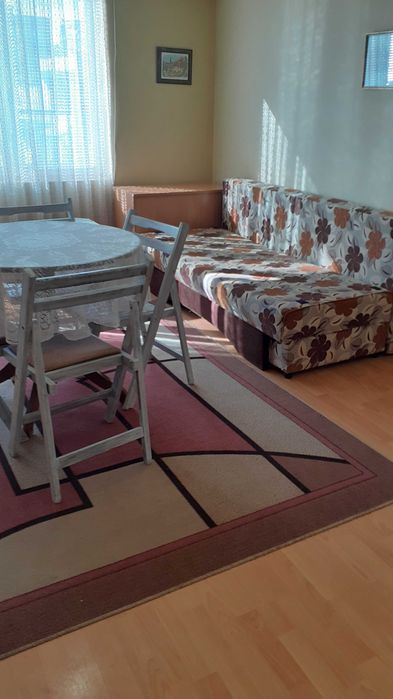 Давам под наем  едностаен апартамент до ХЕИ за 265евро за студенти