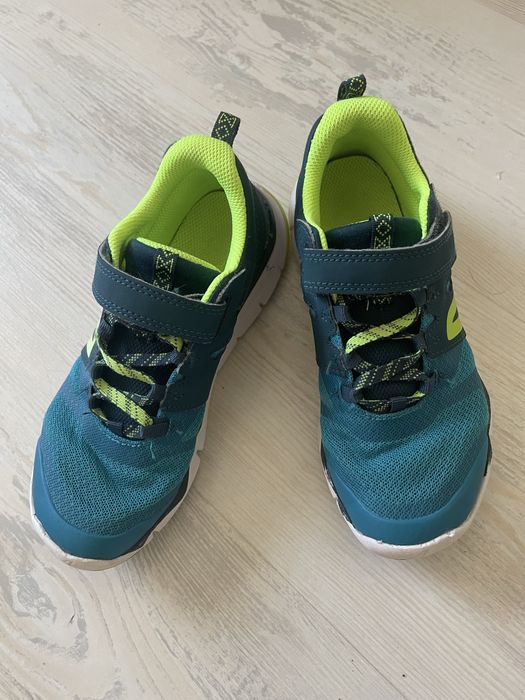 Детски мататонки с велкро номер 33+ подарък маратонки Adidas