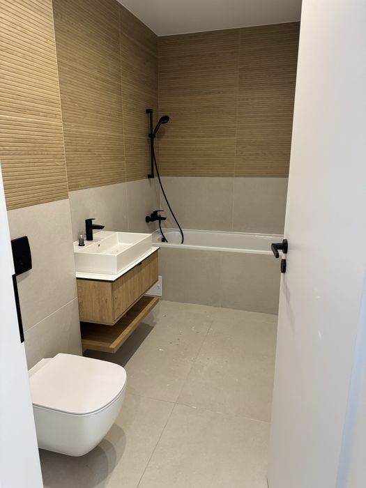 Apartament Nou ,2 camere ,54 m2 ,decomandat ,Sala Polivalenta