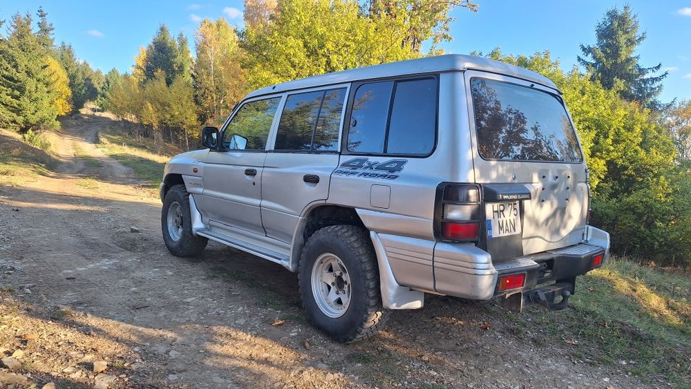 Mitsubishi Pajero 5 usi