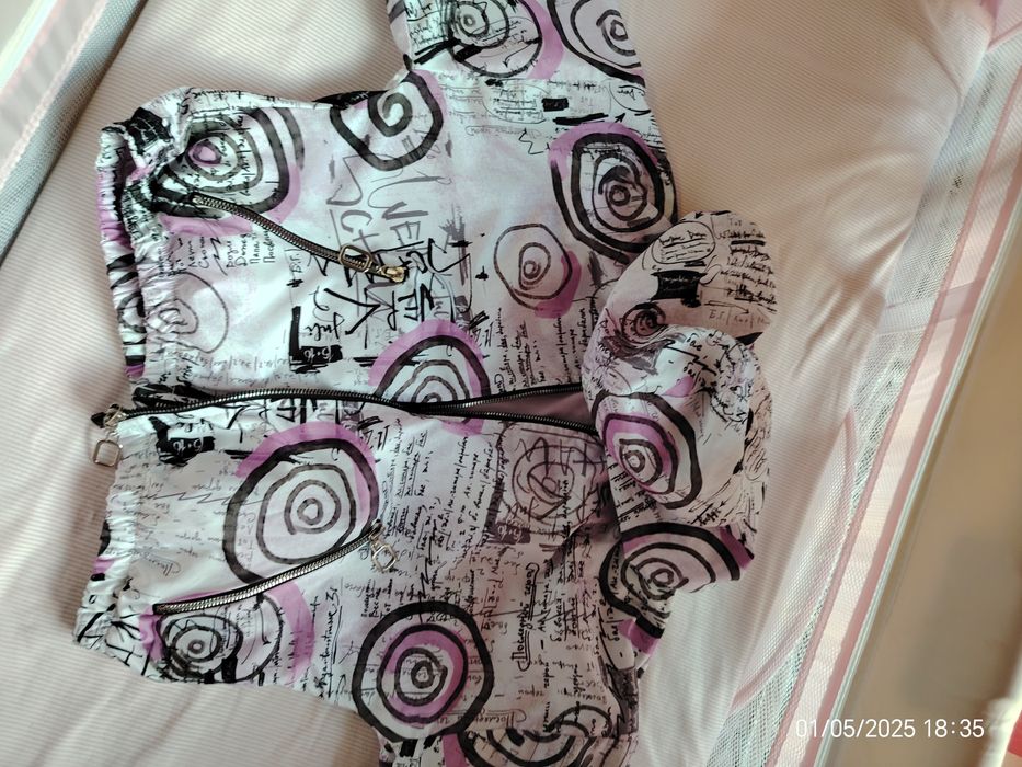 Детска ветровка за момиче