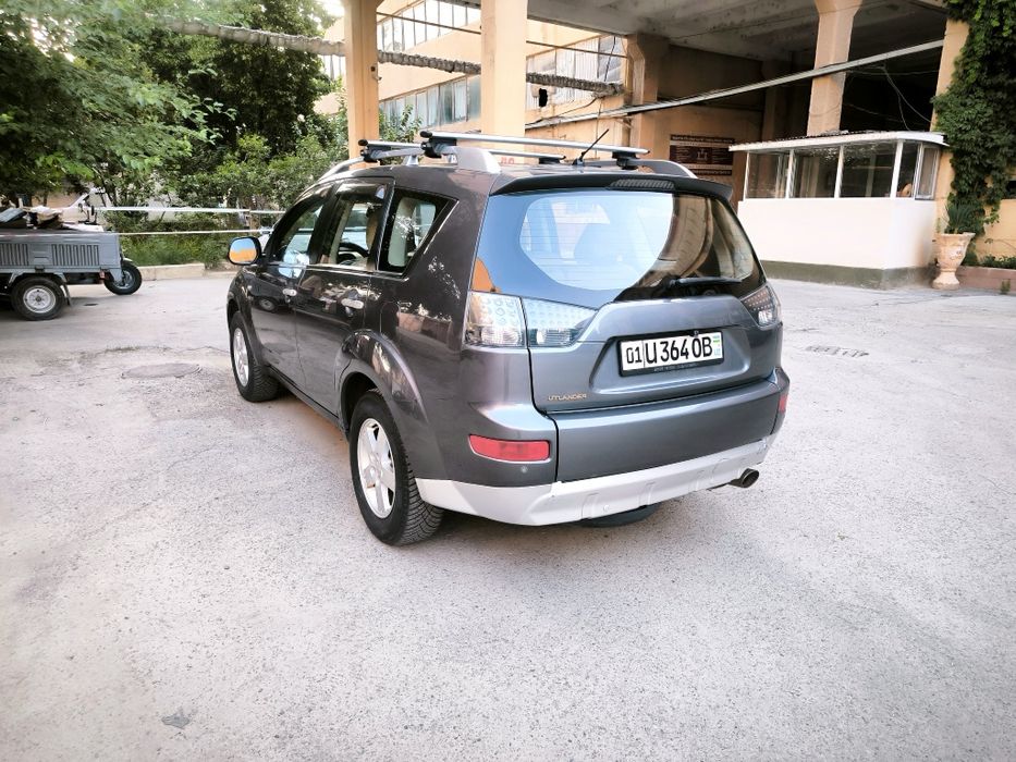 Прадам свое авто Mitsubishi Outlander