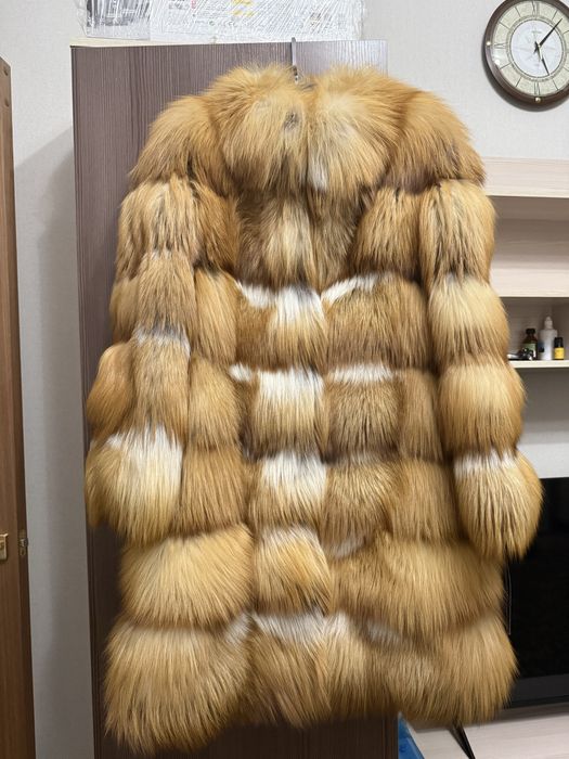 Шуба , натуральная лиса