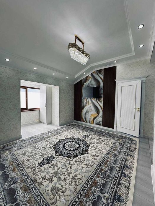 Мархабо худудида жойлашган 3 хонали квартира мансард жойлашган