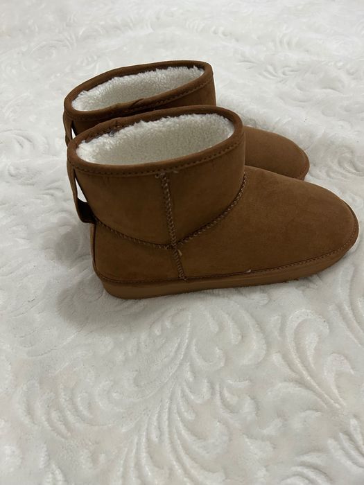 Нови с етикет боти H&M размер 38