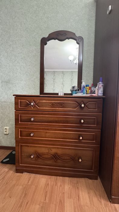 Спальный гарнитур