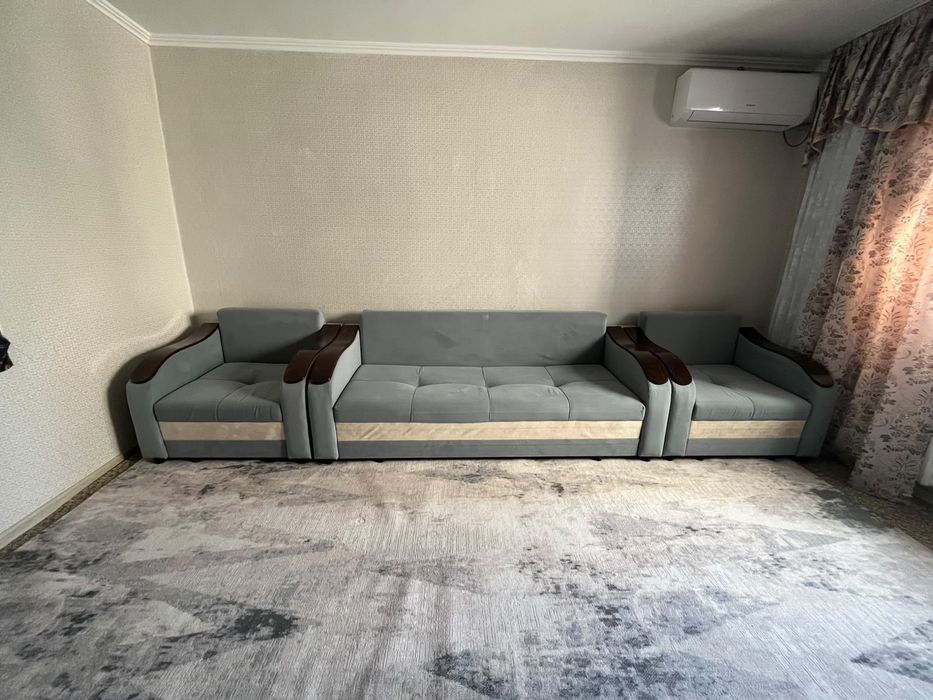 Продам диван срочно