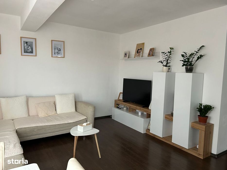 Apartament 3 camere de vânzare – Str. Mărăcineni- parcare GRATUITA