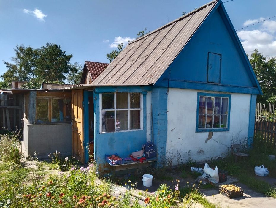 Продаю дачу на правом берегу