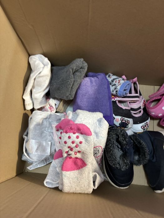 Hainute copii fiarte bine pastrate