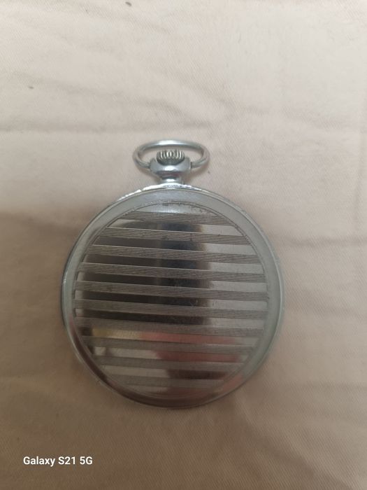 Джобен часовник мълния