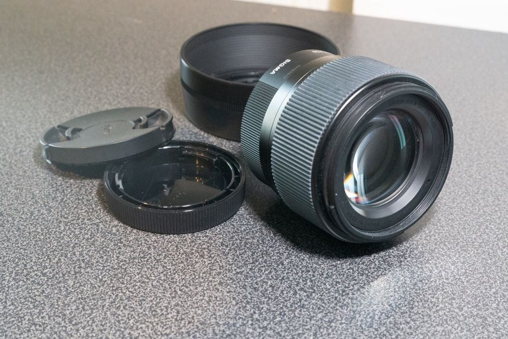 Obiectiv Sigma 56 mm 1.4 montura Sony E