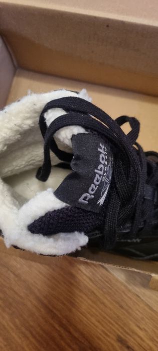 Утепленные кроссовки Reebok original