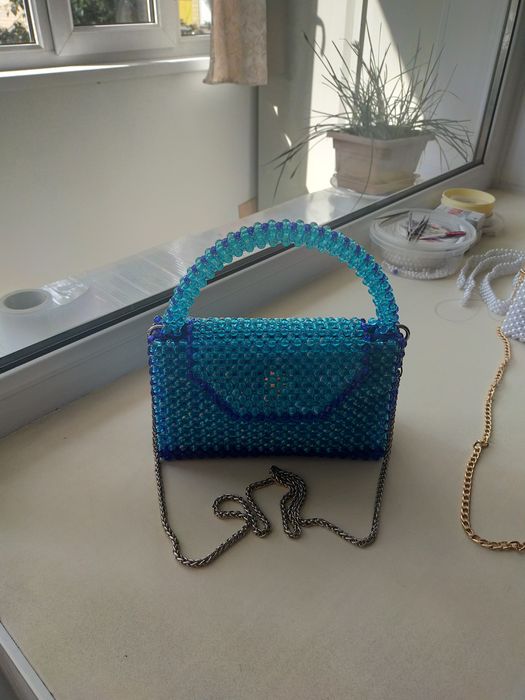 Сумочки ручной работы из бусин.