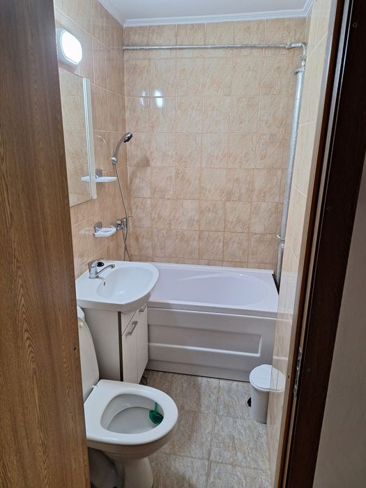 PF Inchiriez garsoniera Nicolina