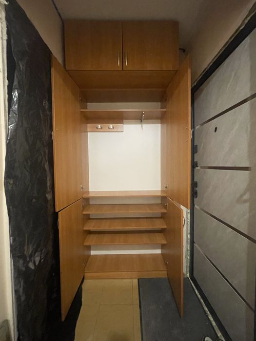 Шкаф для прихожей